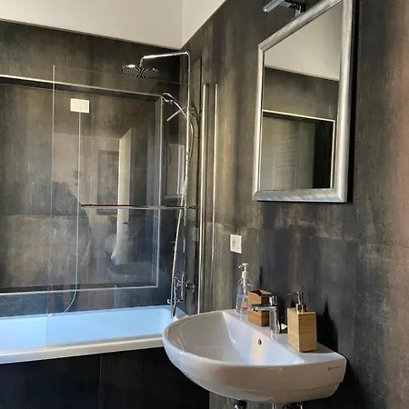 Palazzo Pica Alfieri Centro Storico Bed & Breakfast LʼAquila