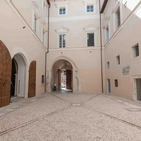 Bed & Breakfast Palazzo Pica Alfieri Centro Storico *