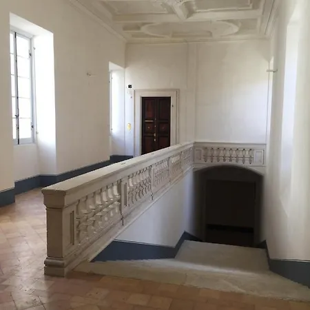 Palazzo Pica Alfieri Centro Storico LʼAquila
